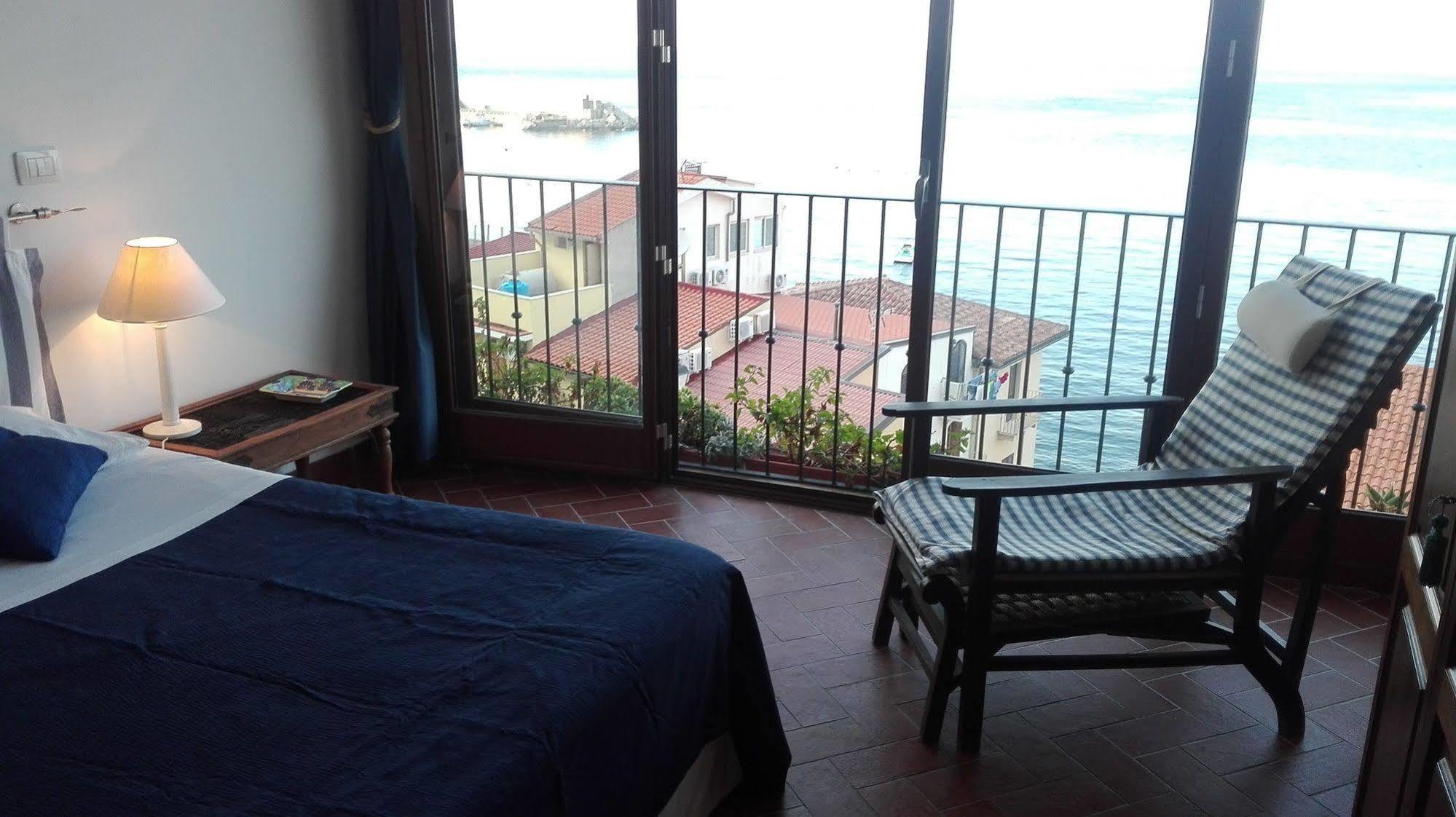 B&B Chianalea 54 Scilla Buitenkant foto